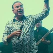 Iván Villazón el artista que se impone en las fiestas de Virgen del Carmen.