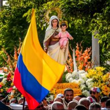 A ritmo de vallenato los municipios de Colombia celebran las fiestas de la Virgen del Carmen.